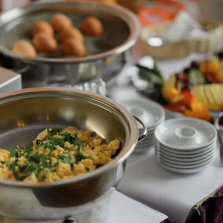 Bleibtreu By Golden Tulip 4*