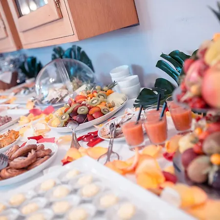 Отель Bleibtreu By Golden Tulip Берлин