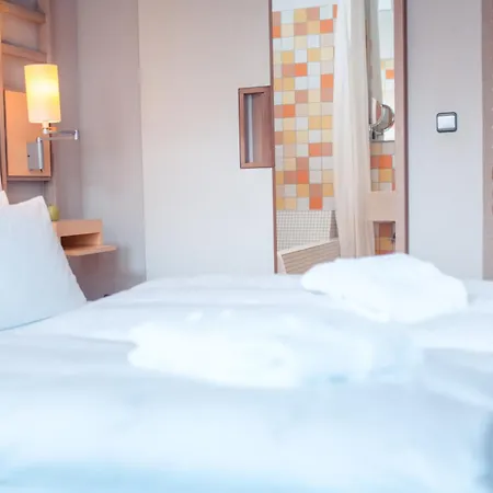 Bleibtreu By Golden Tulip Hotel Berlin