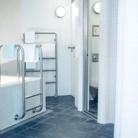 Bleibtreu By Golden Tulip Hotel