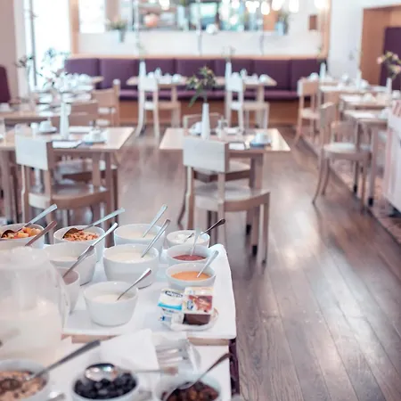 Bleibtreu By Golden Tulip Hotel 4*