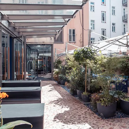 Hotel Bleibtreu By Golden Tulip 4*