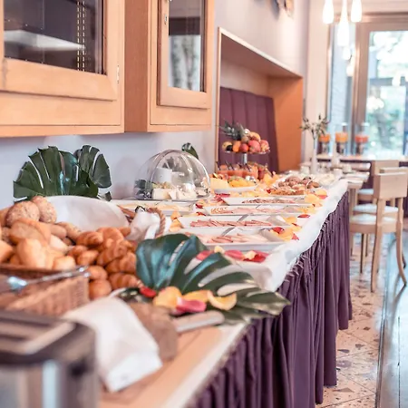 ブライブトロイ バイ ゴールデン チューリップ