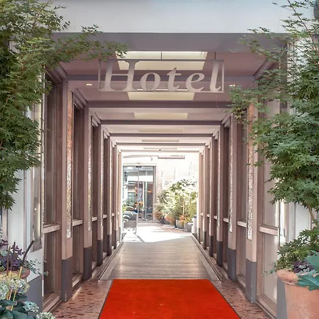 Bleibtreu By Golden Tulip Hotel 4*