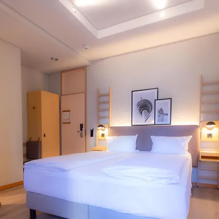 Bleibtreu By Golden Tulip 4*
