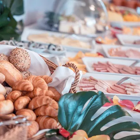 Hotel Bleibtreu By Golden Tulip Berlin