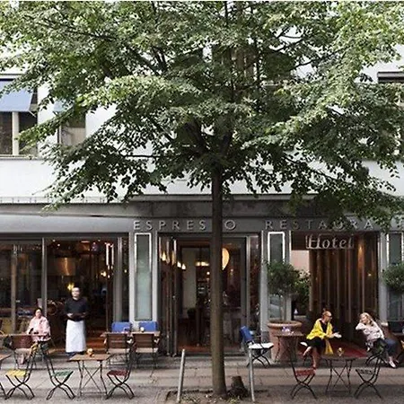 ブライブトロイ バイ ゴールデン チューリップ ベルリン