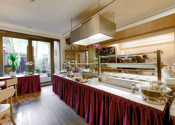 Bleibtreu By Golden Tulip 4*