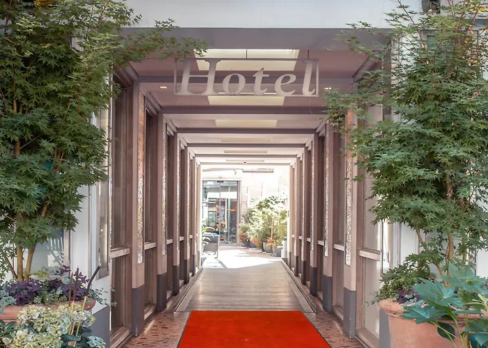 Bleibtreu By Golden Tulip Hotel 4*