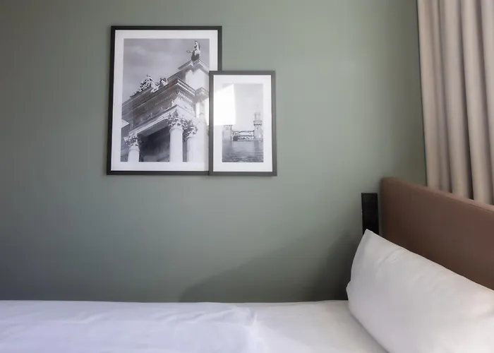 Hotel Bleibtreu By Golden Tulip