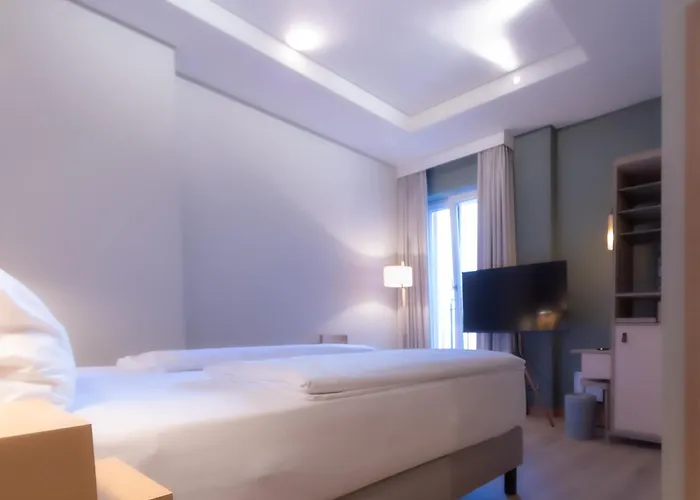 Hotel Bleibtreu By Golden Tulip 4*