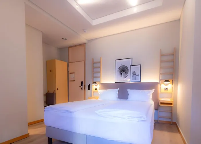 Bleibtreu By Golden Tulip 4*