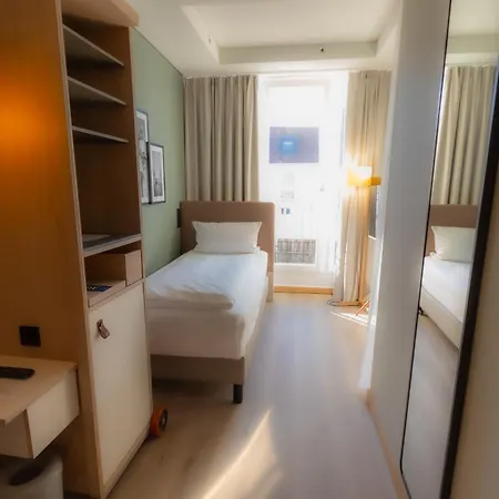 Bleibtreu By Golden Tulip 4* Berlín